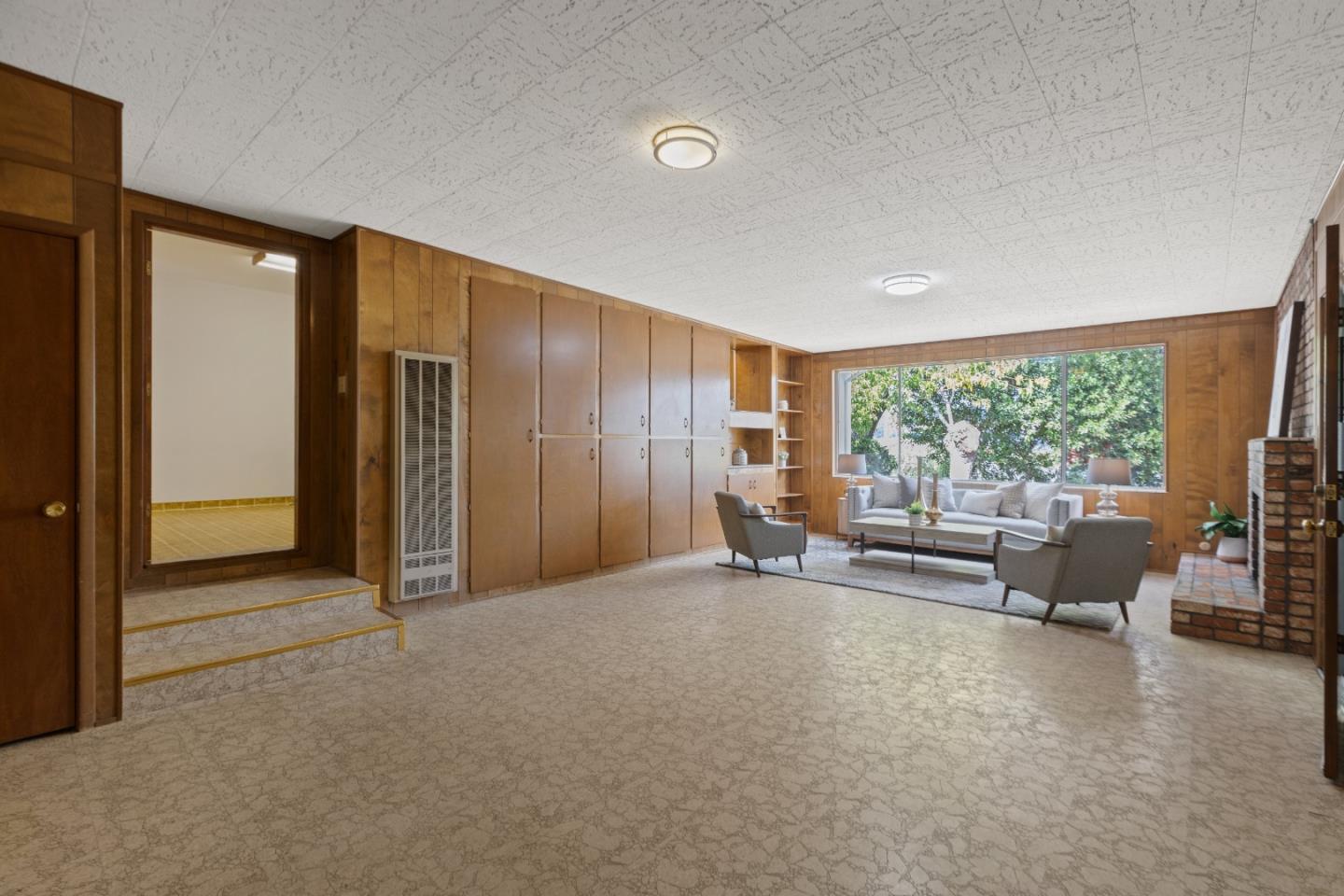 19517 Mockingbird Hill LN