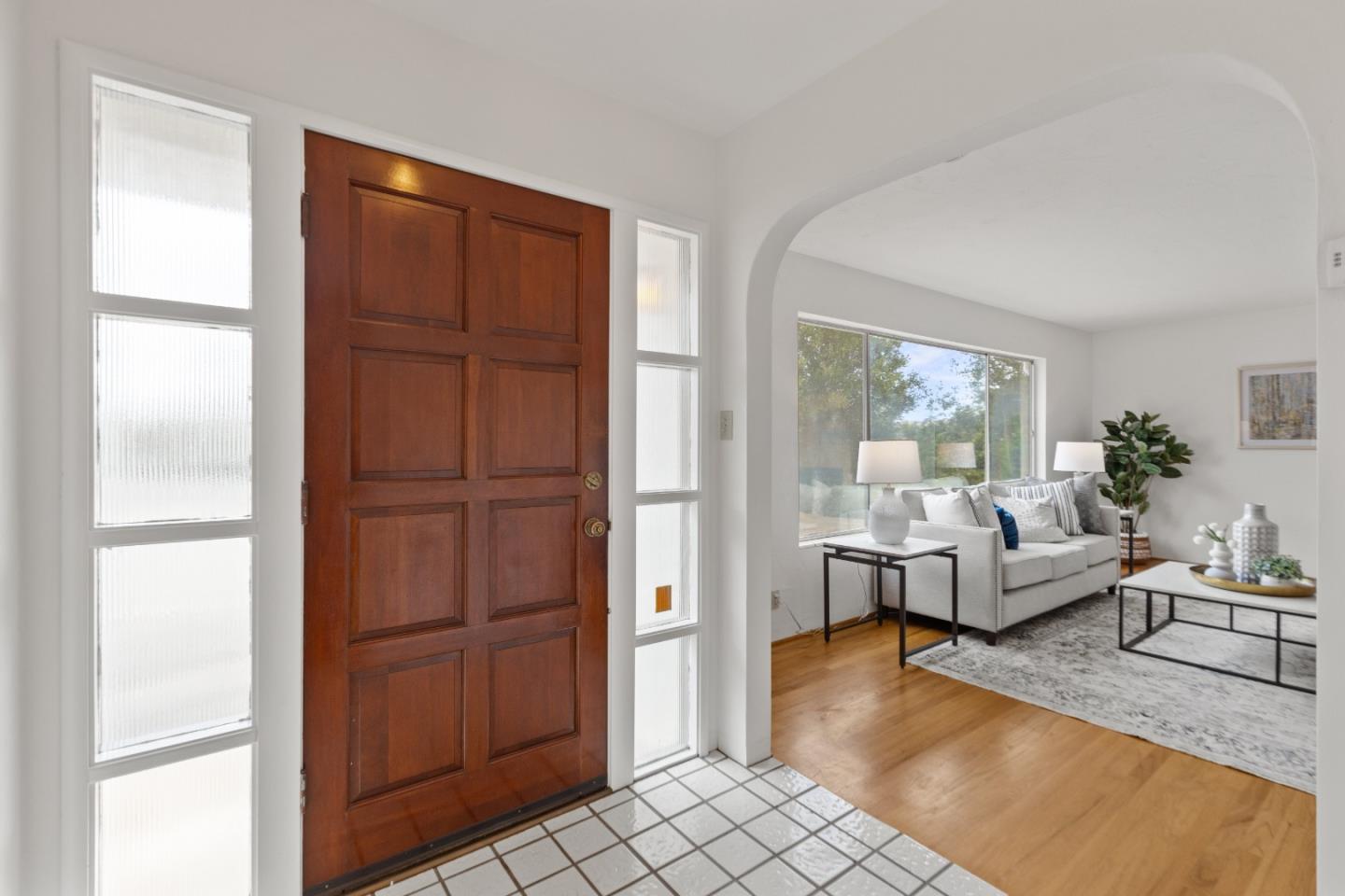 19517 Mockingbird Hill LN