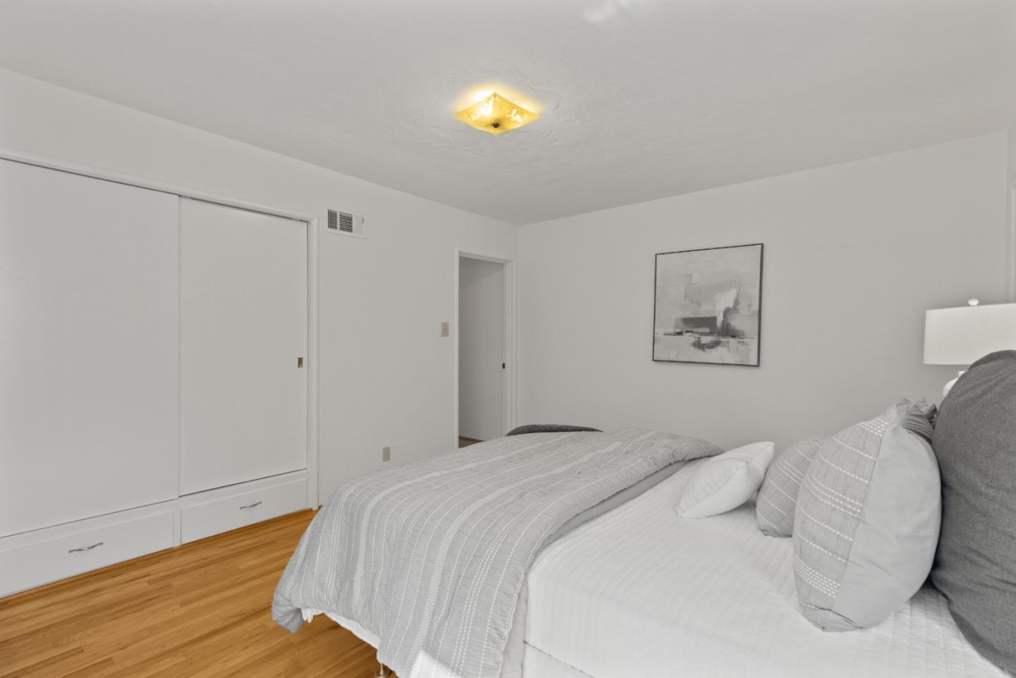 19517 Mockingbird Hill LN