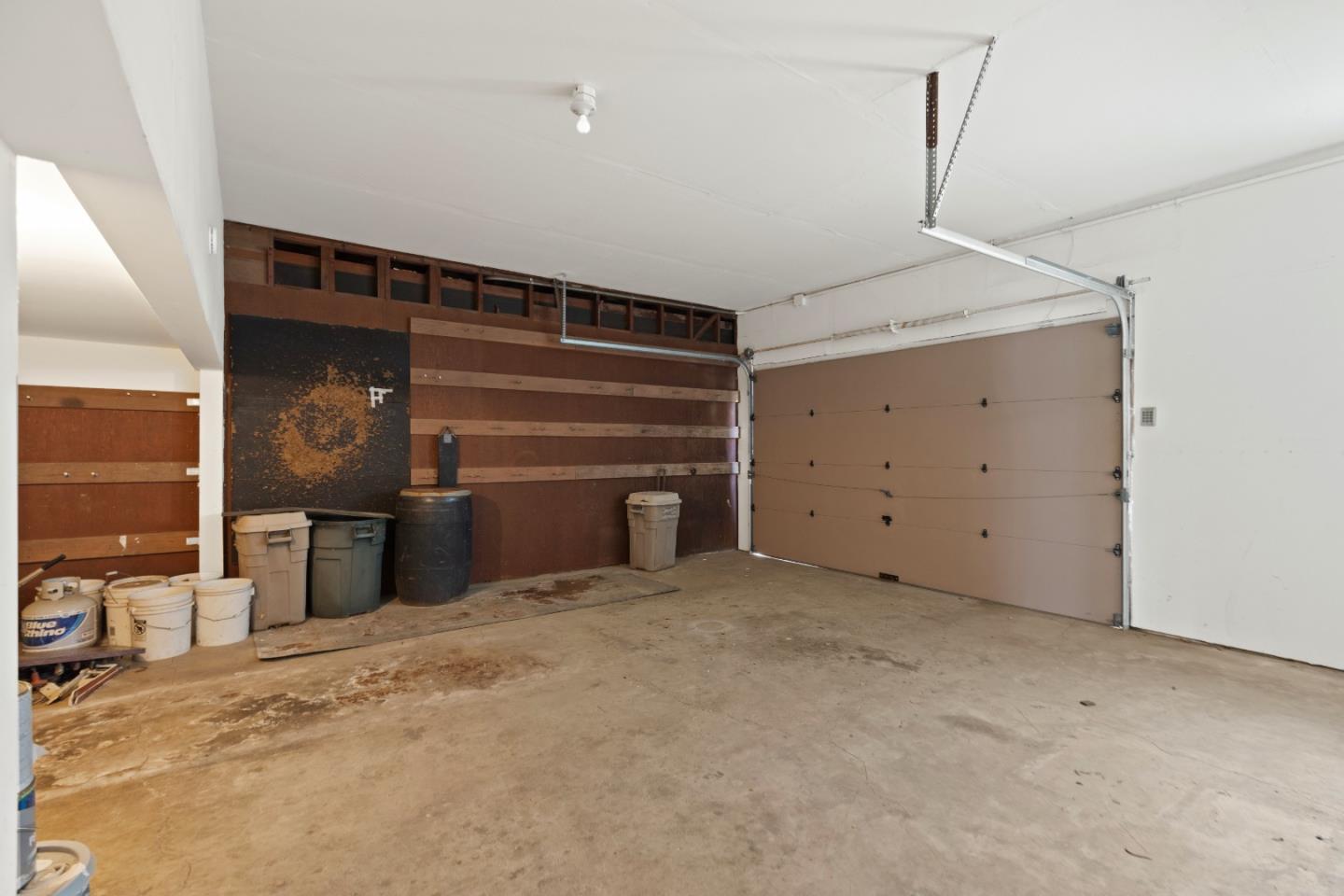 19517 Mockingbird Hill LN