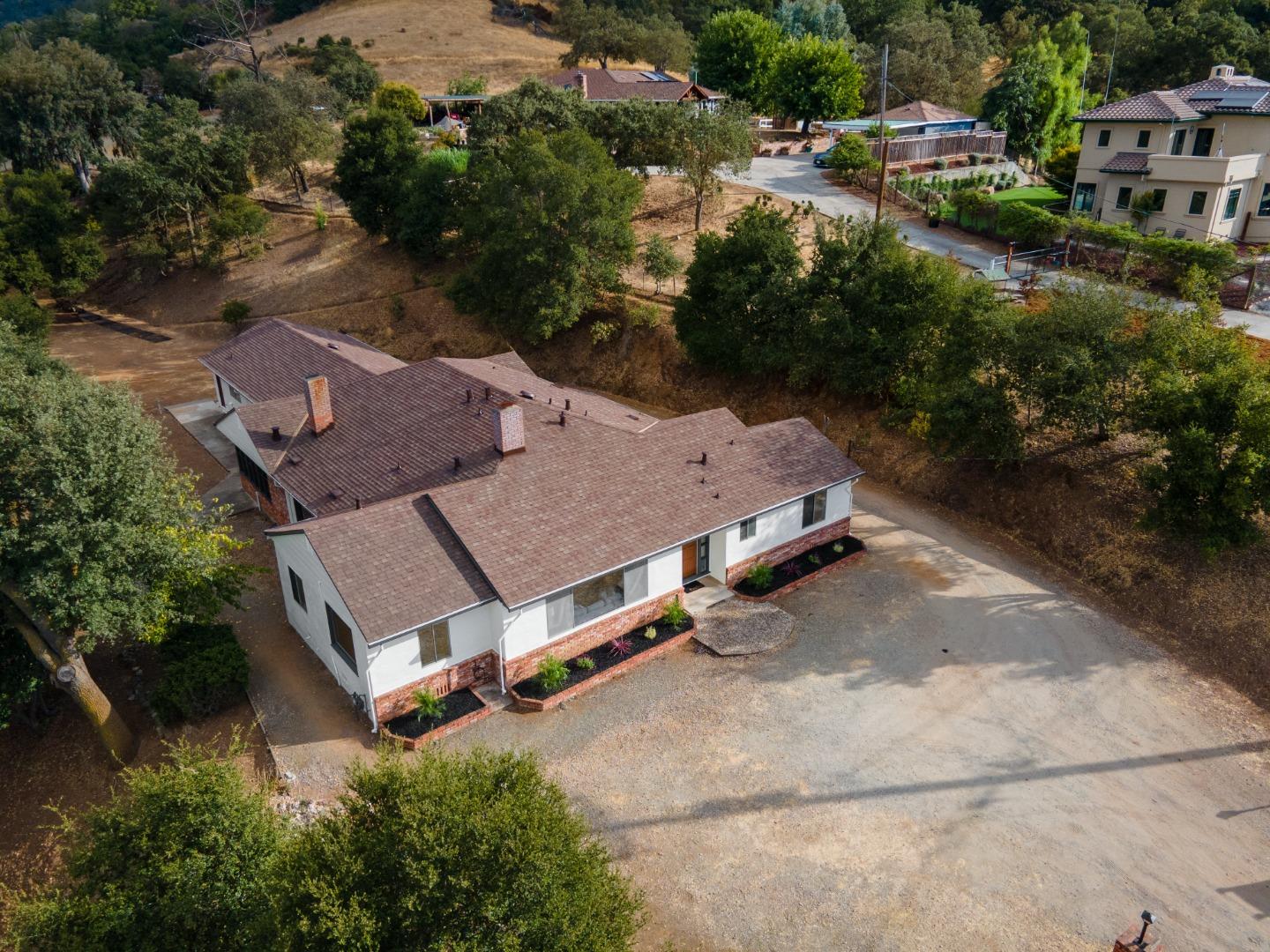 19517 Mockingbird Hill LN