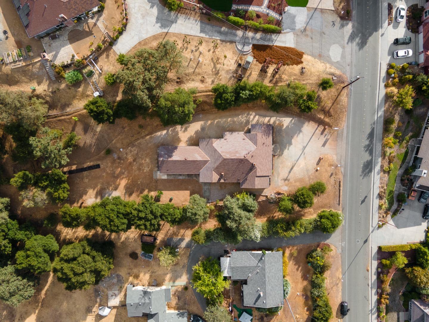 19517 Mockingbird Hill LN