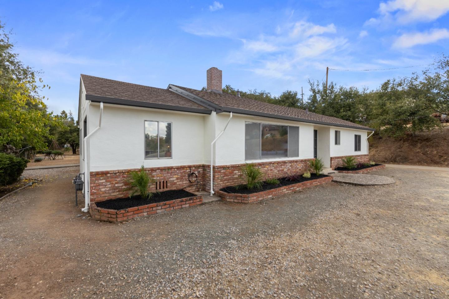 19517 Mockingbird Hill LN