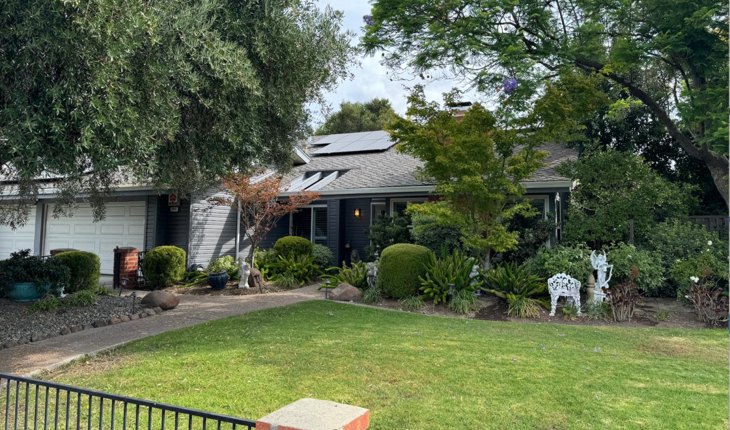 2980 Booksin AVE