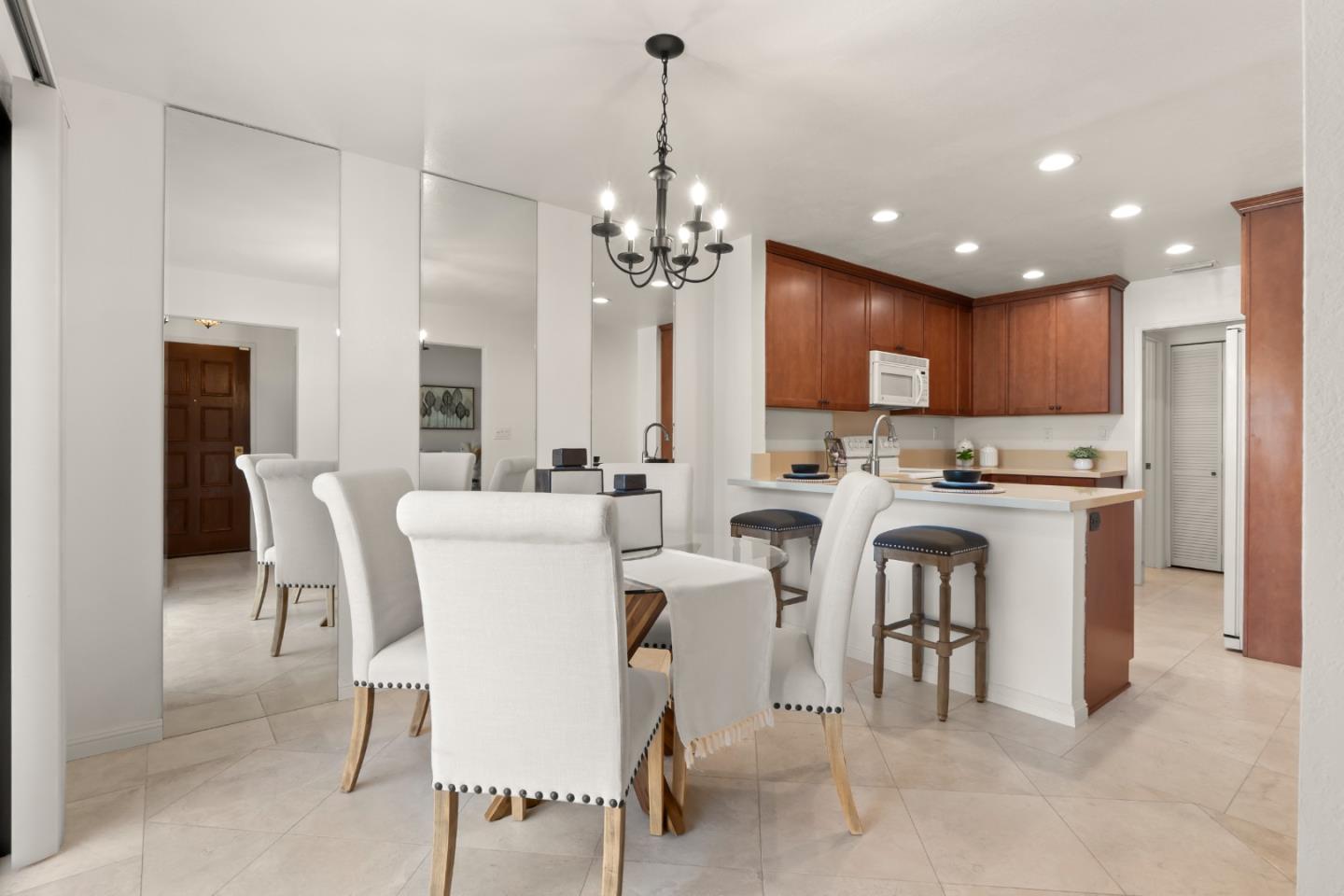 1883 Huxley CT