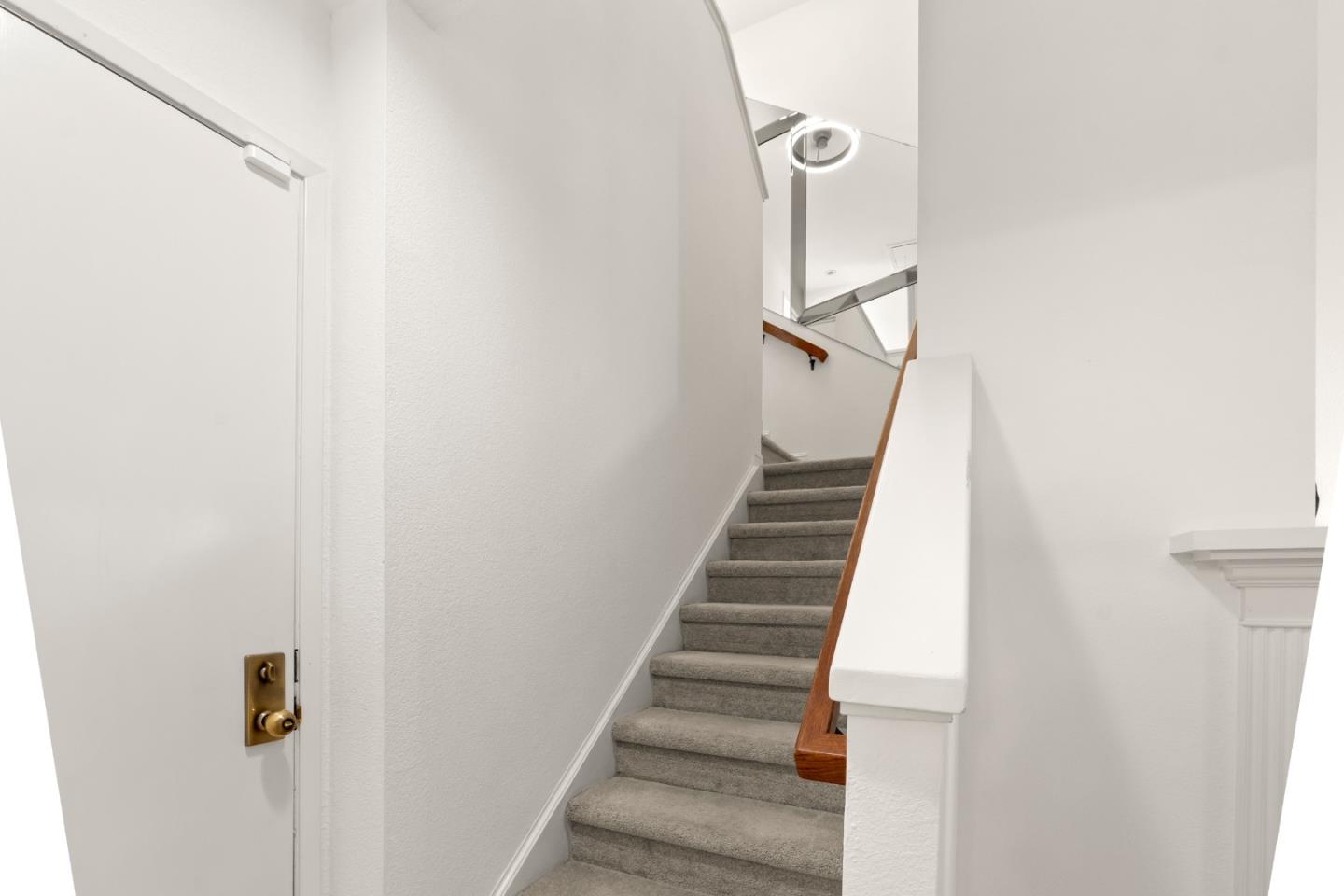 1883 Huxley CT
