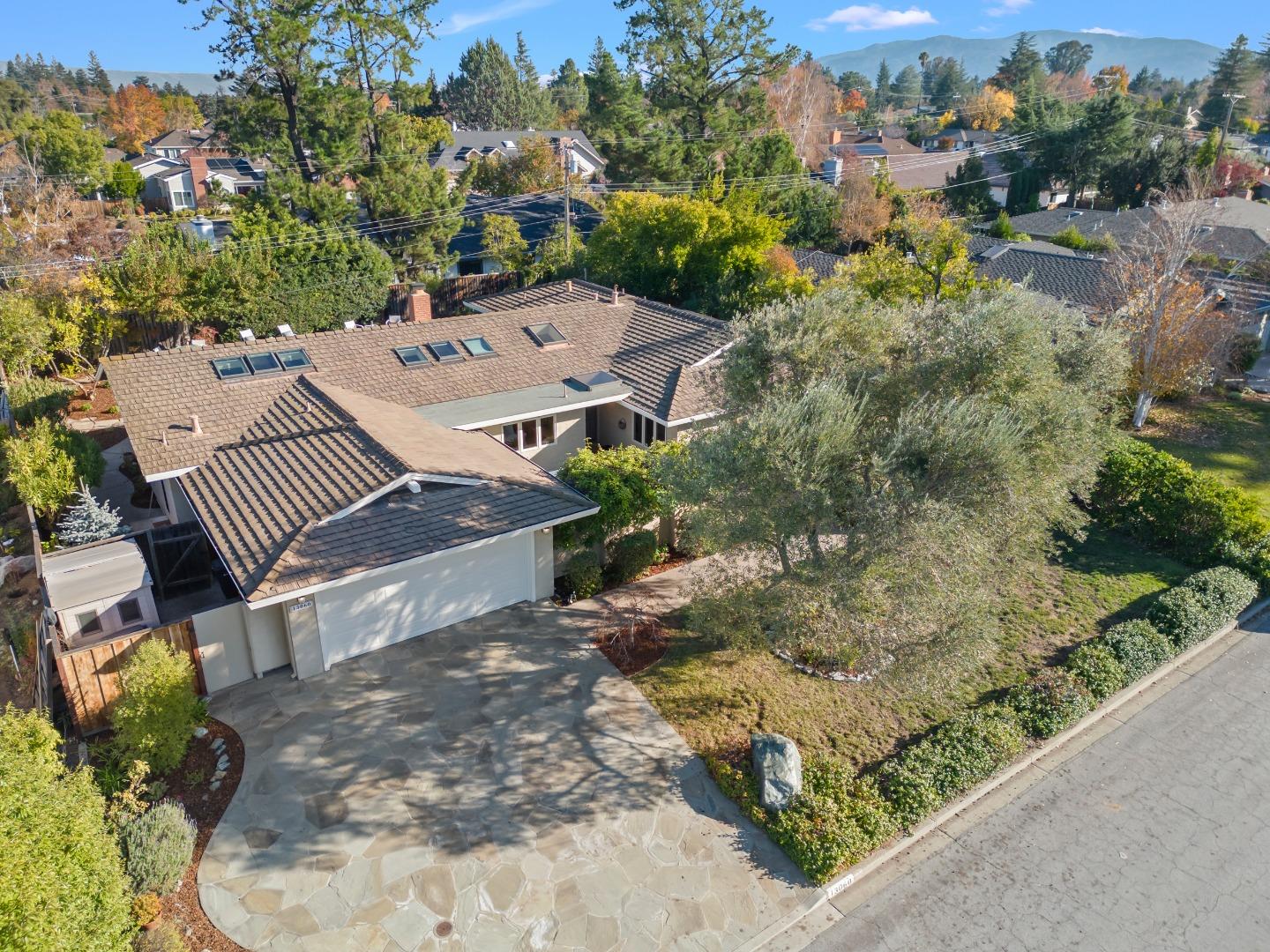 13060 La Vista DR