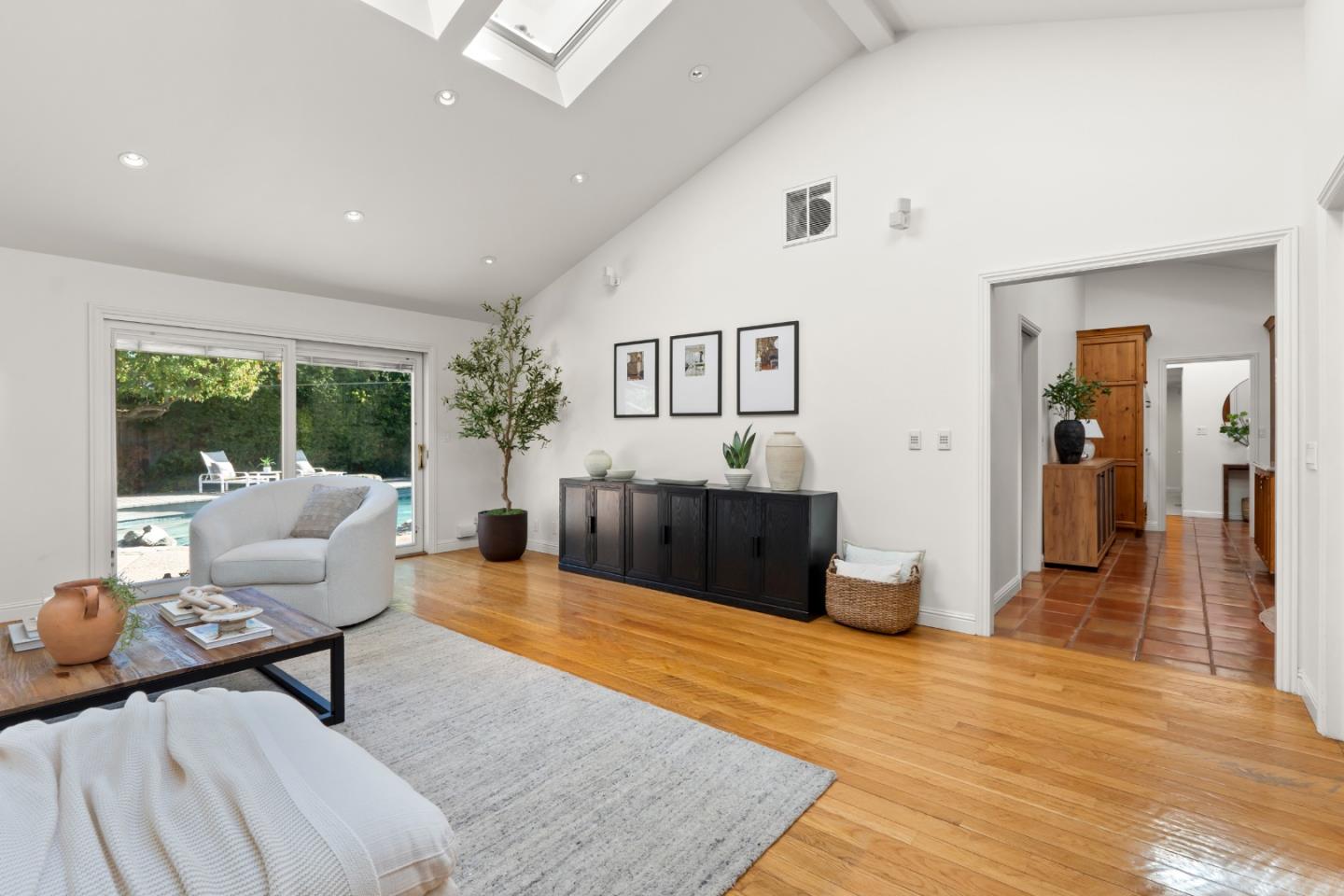 13060 La Vista DR