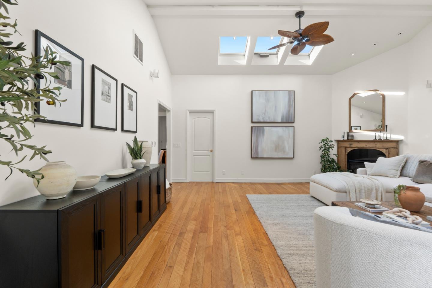 13060 La Vista DR