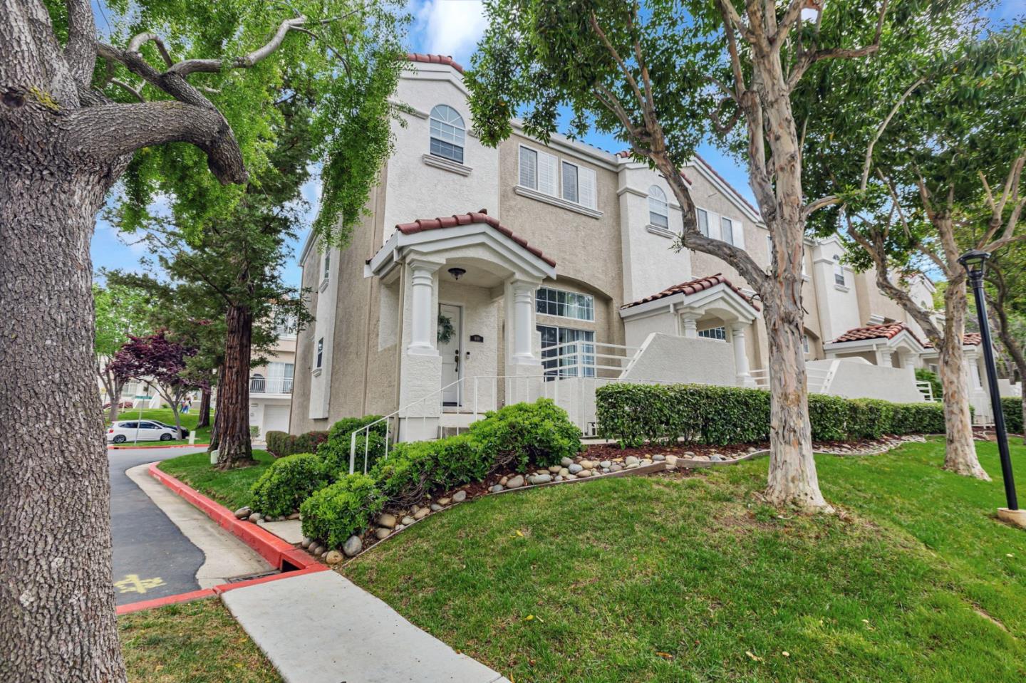 1169 Silver Shadow Drive