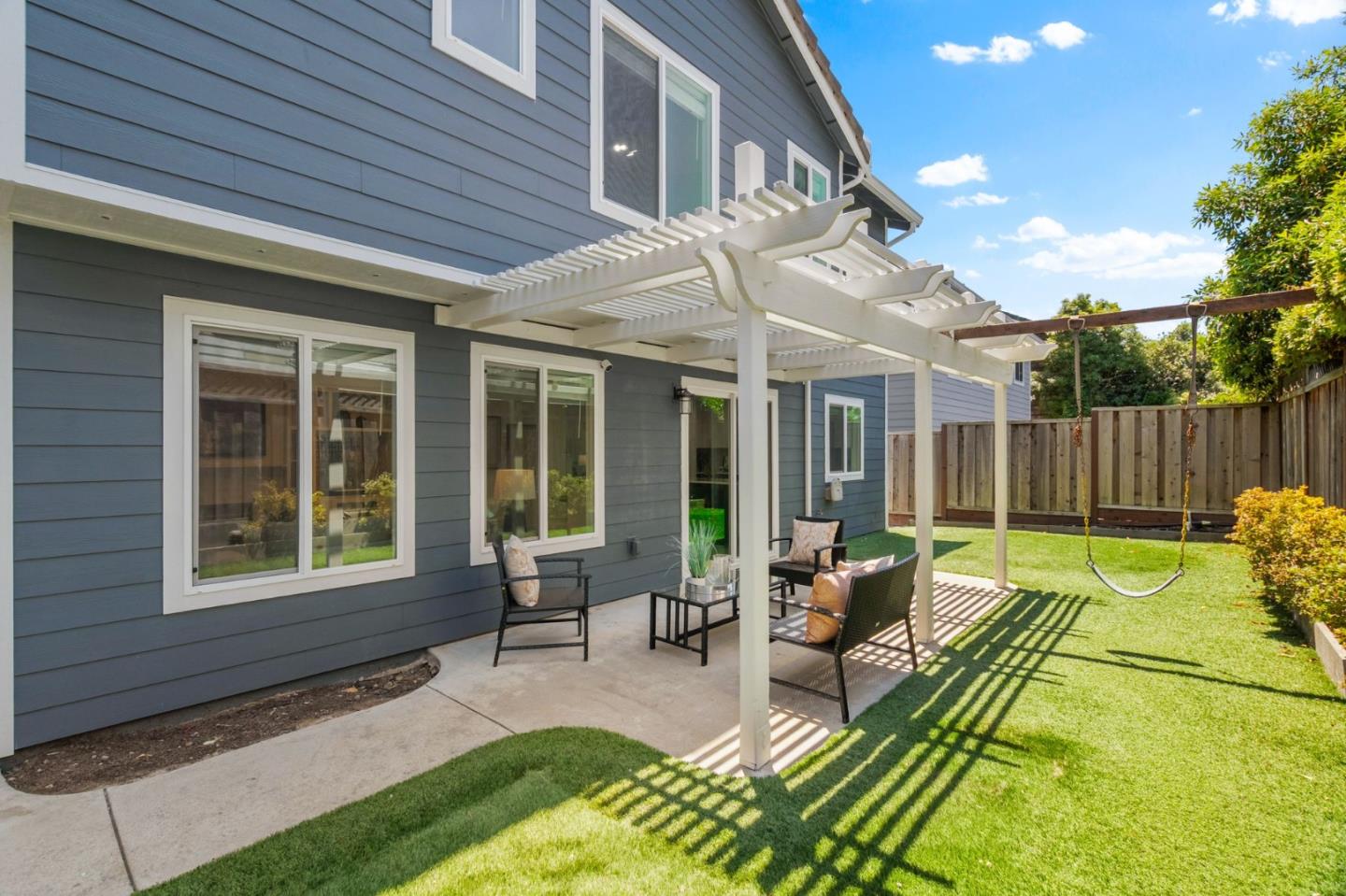 625 Coast Range Drive