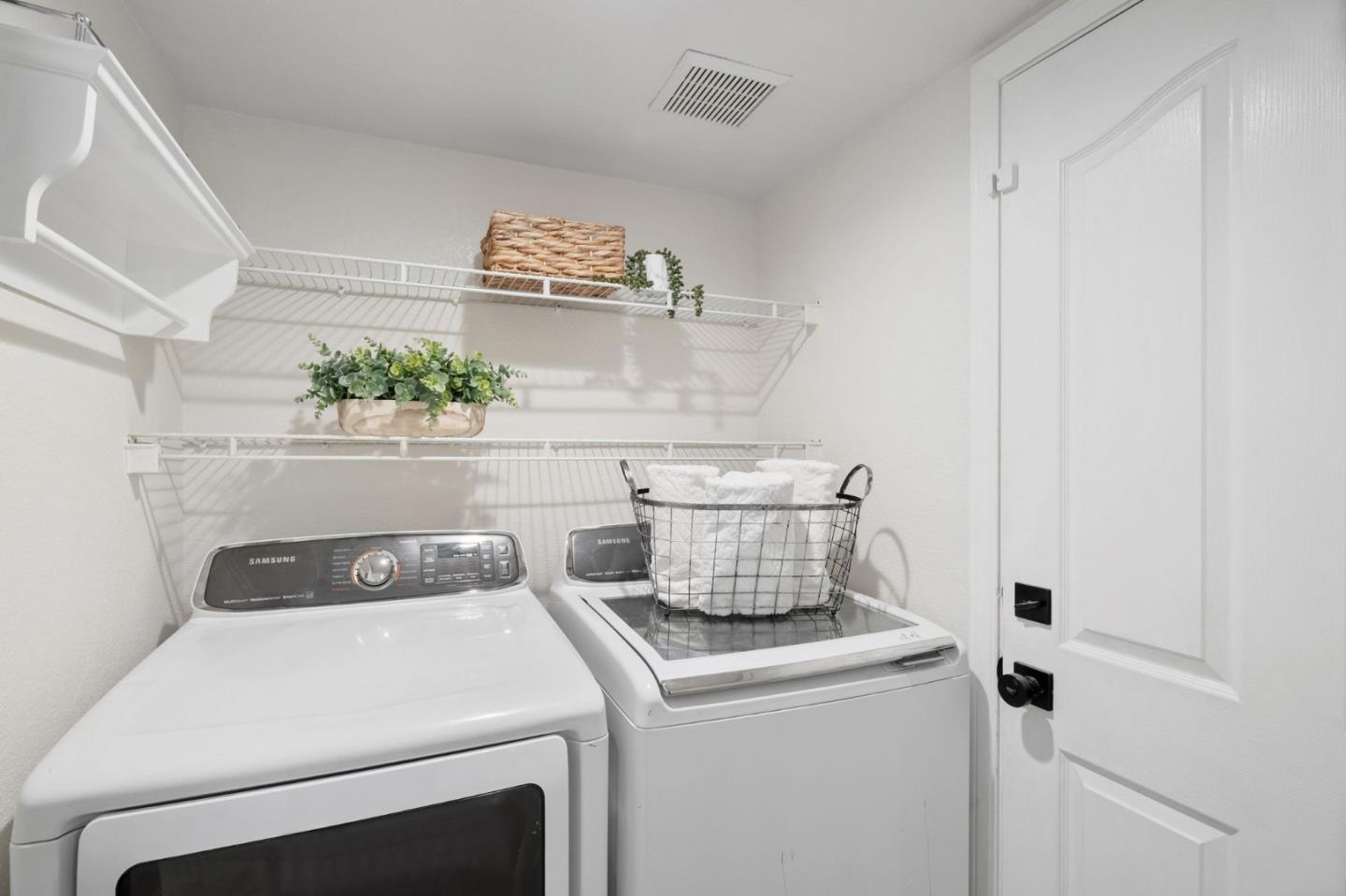 625 Coast Range Drive