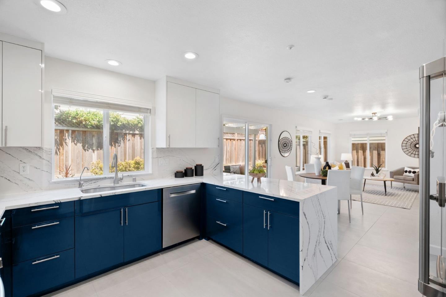 625 Coast Range Drive