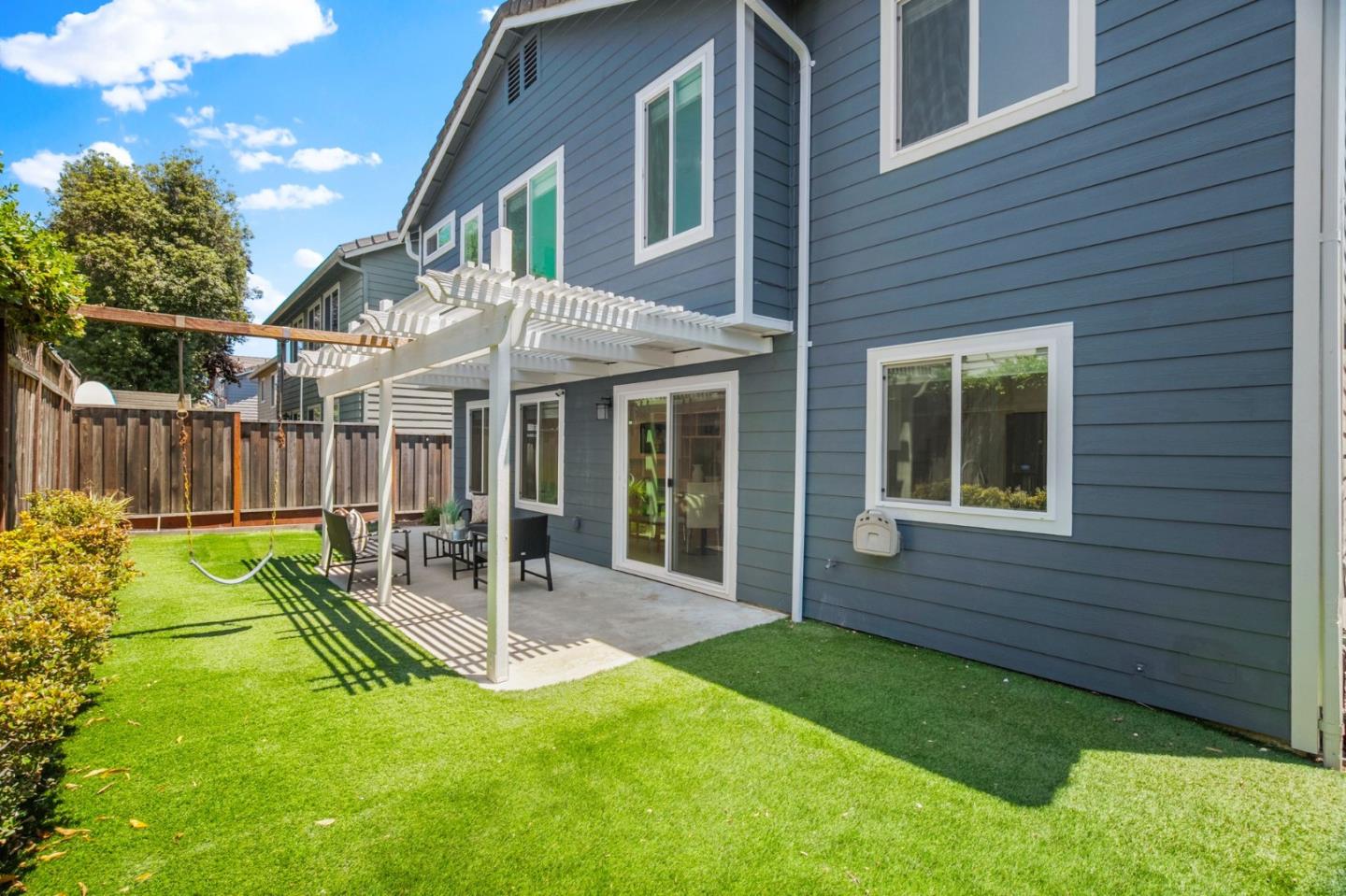 625 Coast Range Drive