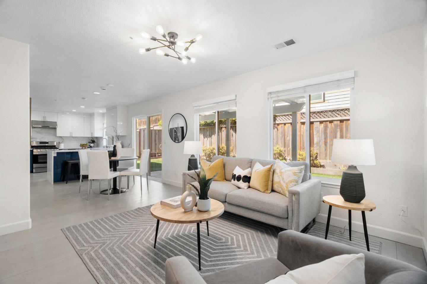 625 Coast Range Drive