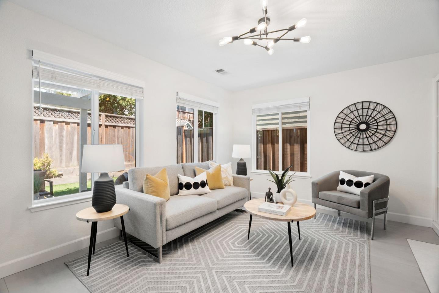 625 Coast Range Drive