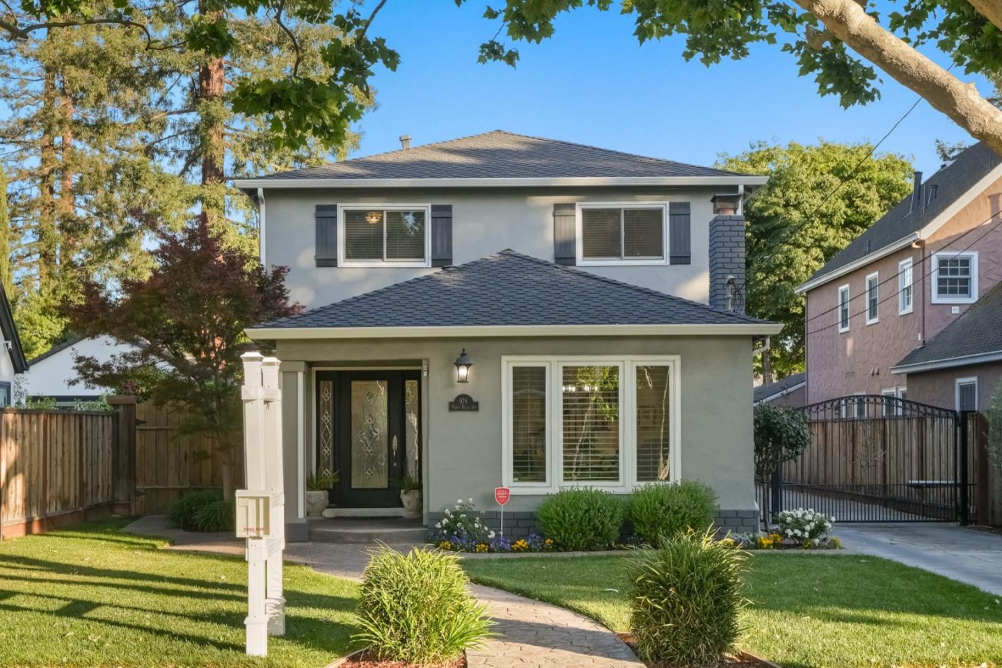 978 Terra Bella Avenue
