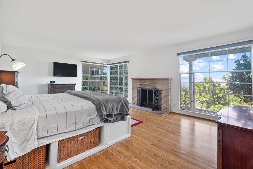 15711 Highland Drive