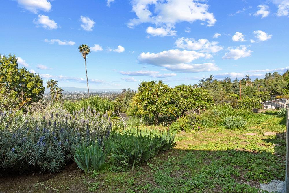 15711 Highland Drive