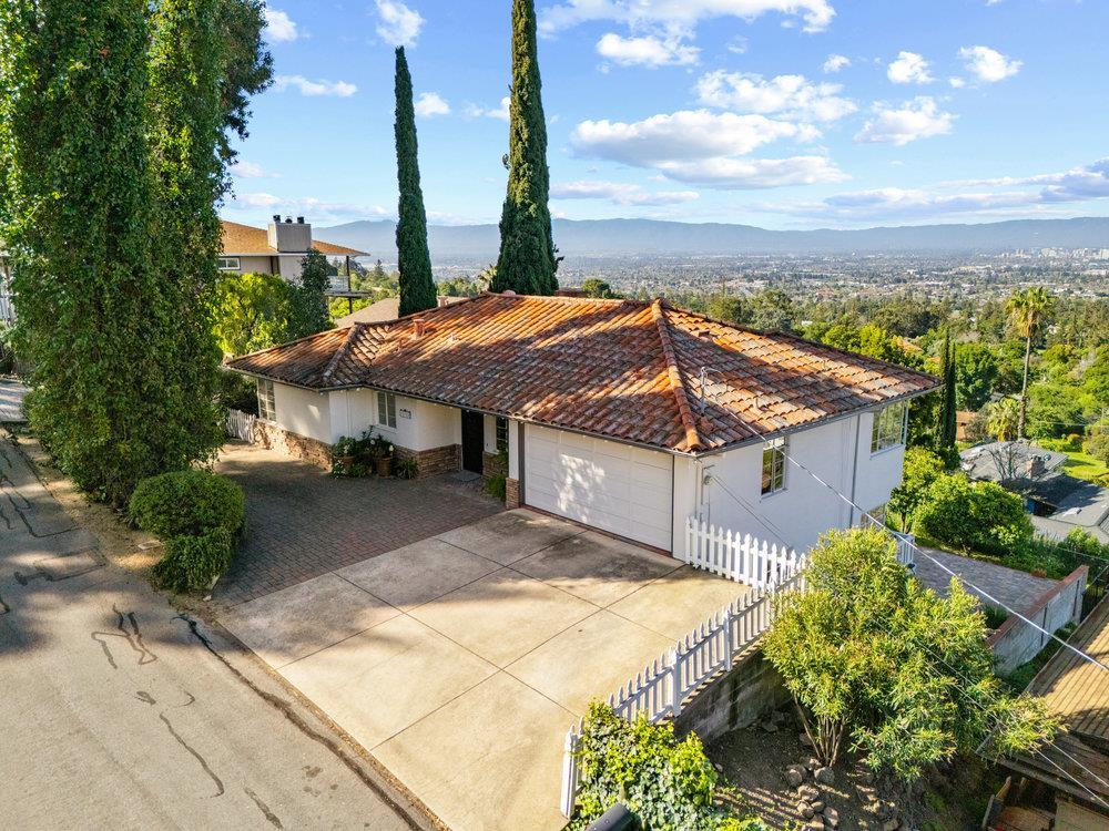 15711 Highland Drive