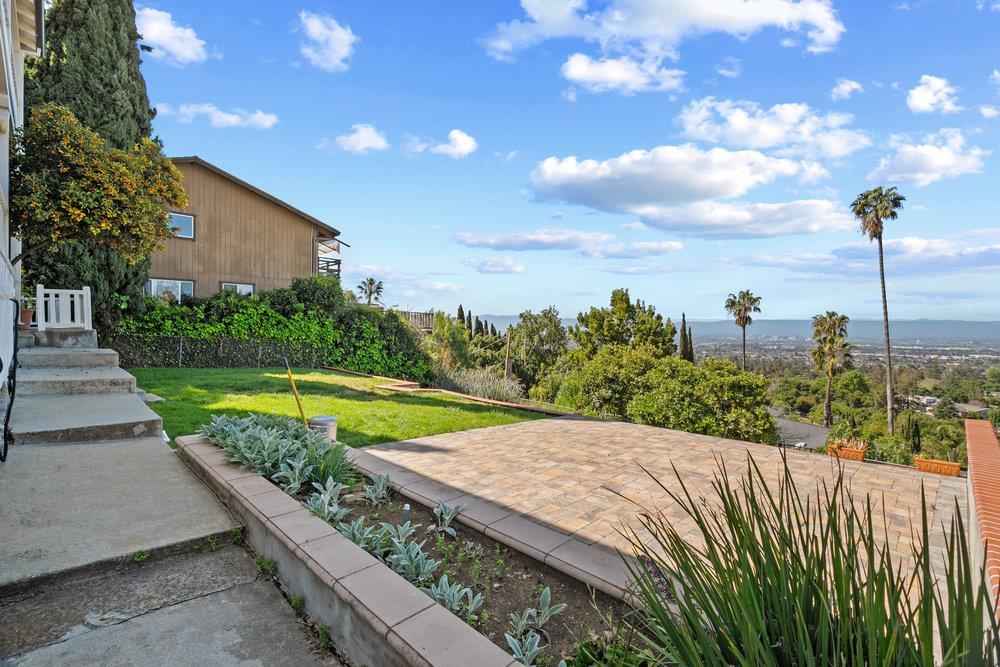 15711 Highland Drive