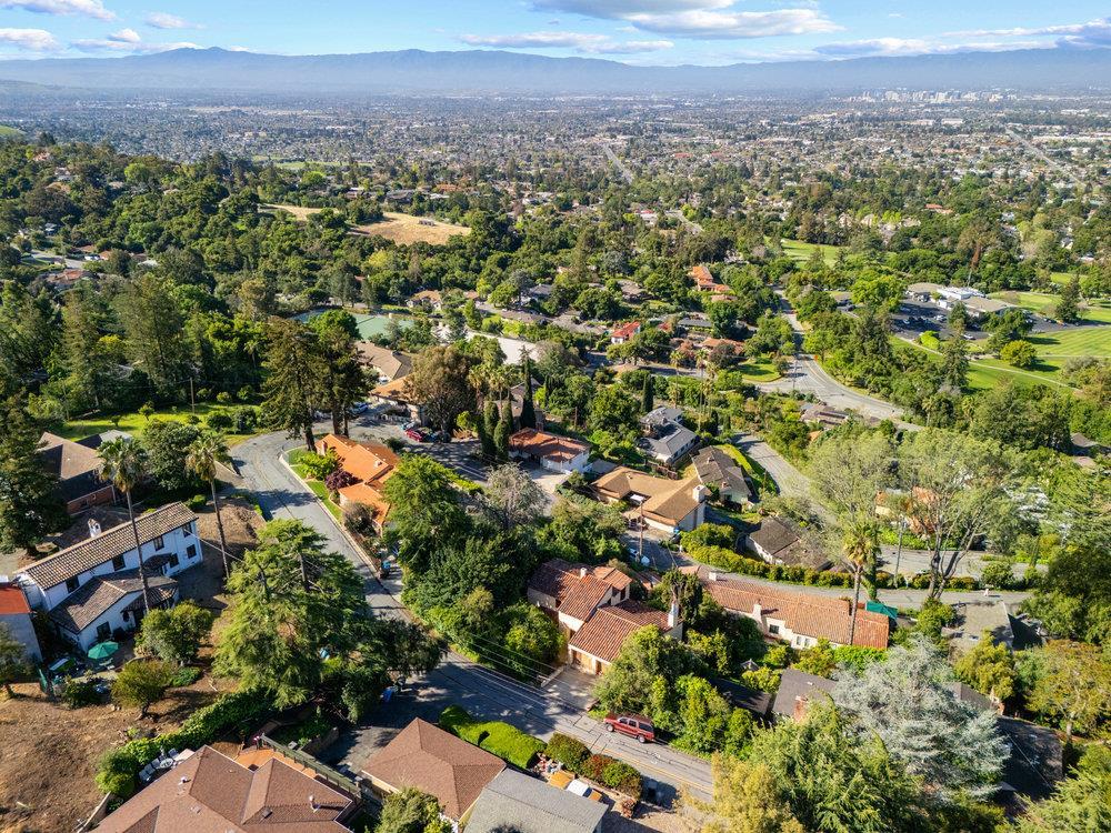 15711 Highland Drive