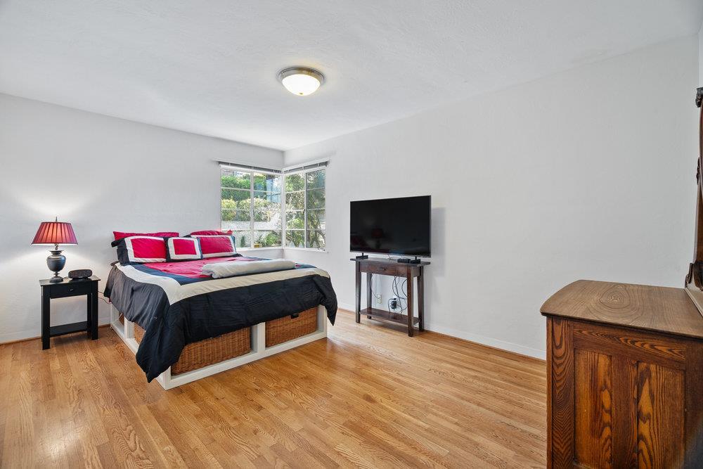 15711 Highland Drive