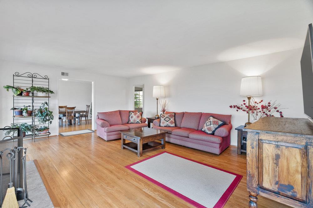 15711 Highland Drive
