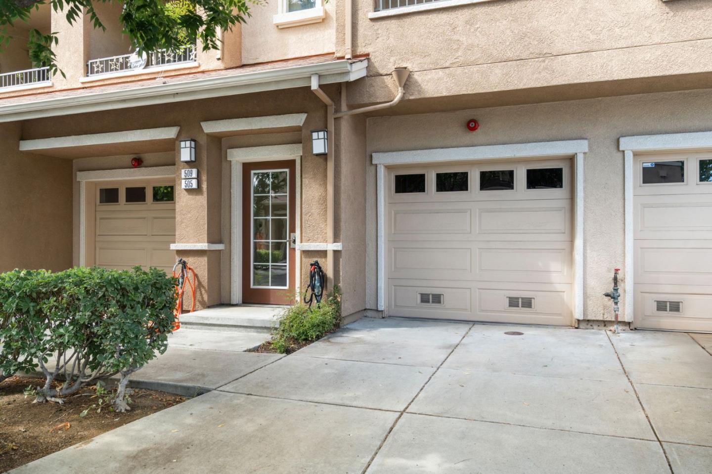 505 Tower Hill Avenue 611