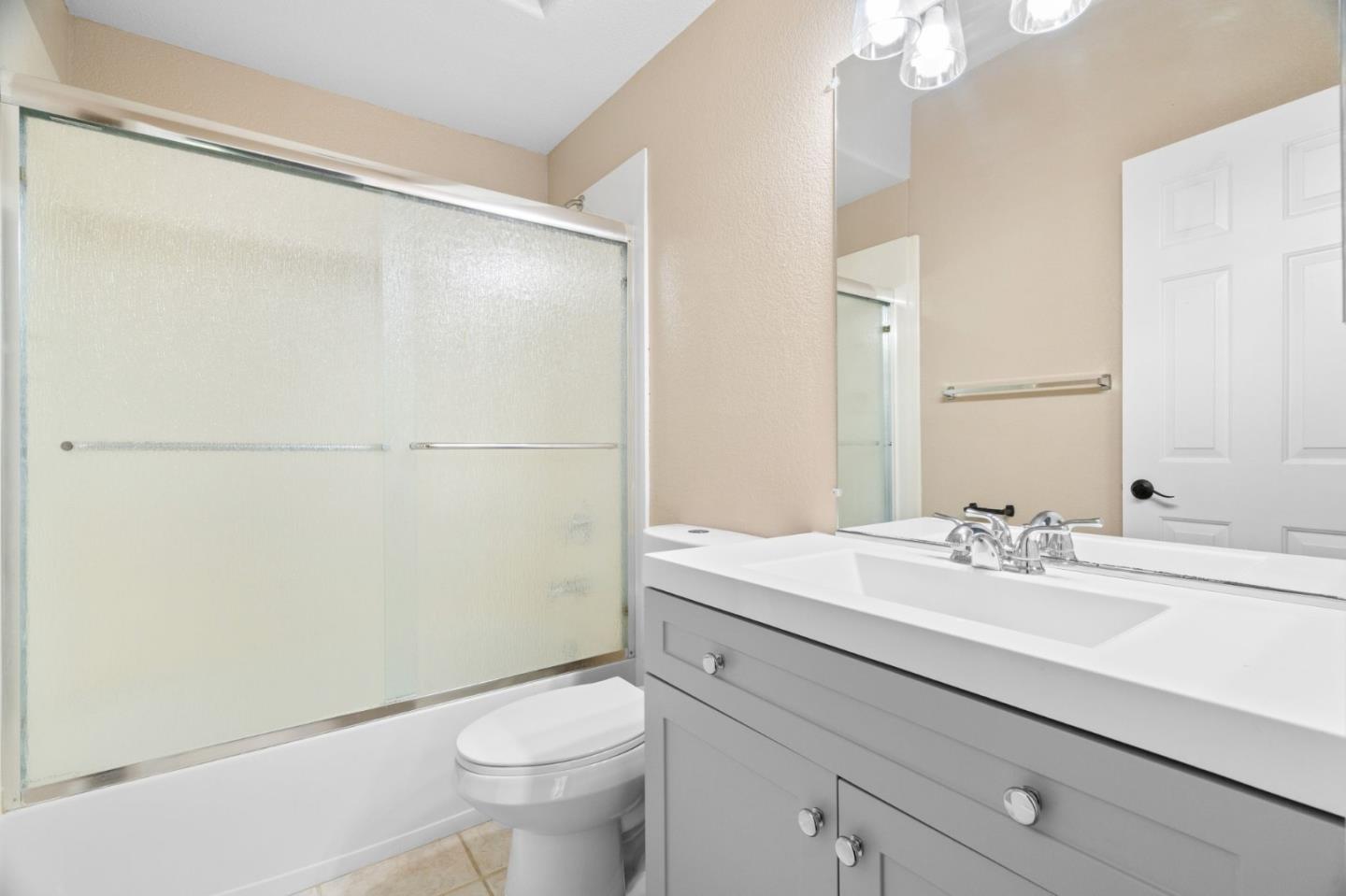 505 Tower Hill Avenue 611