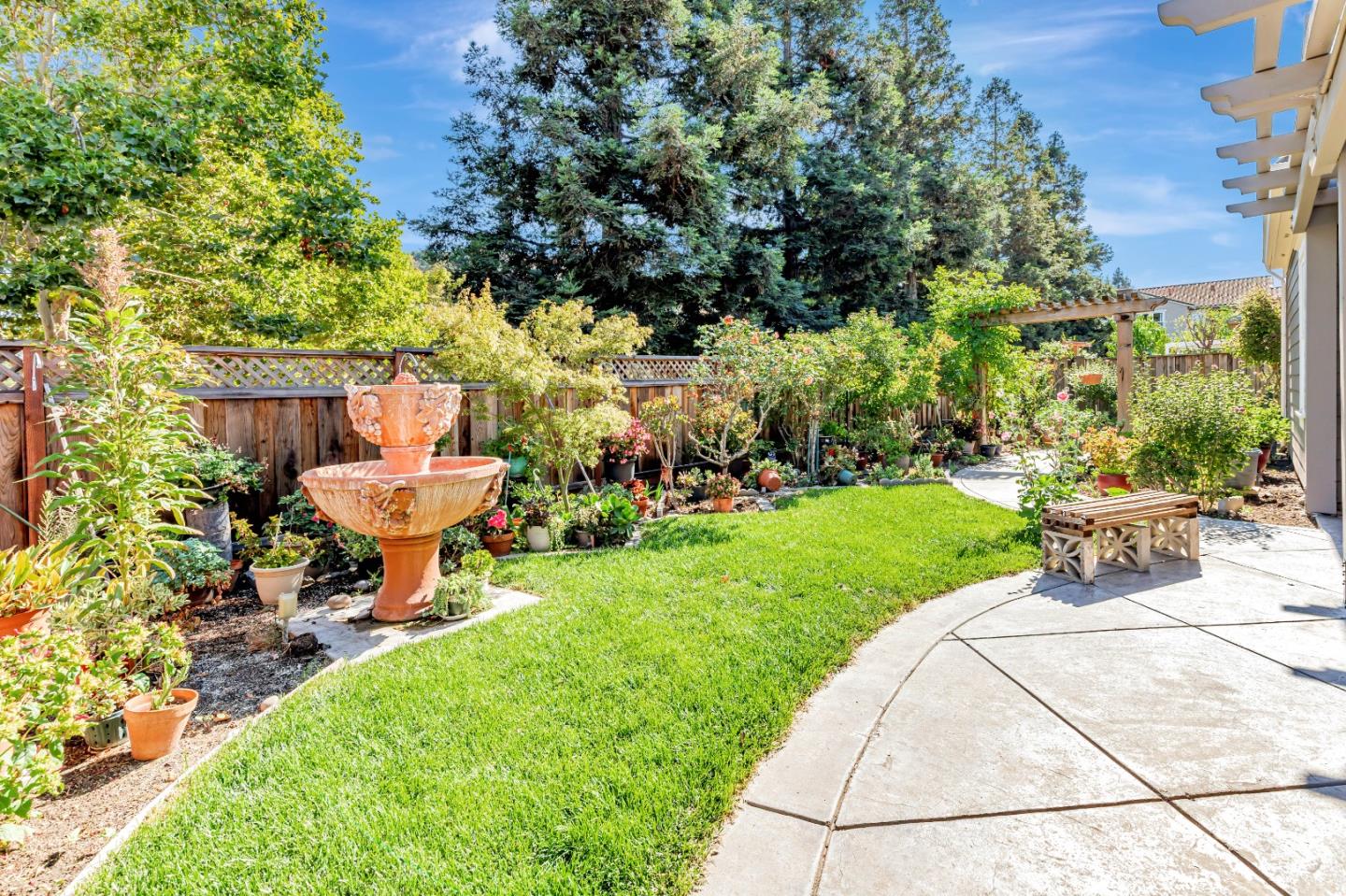 460 Maiden Spring Way