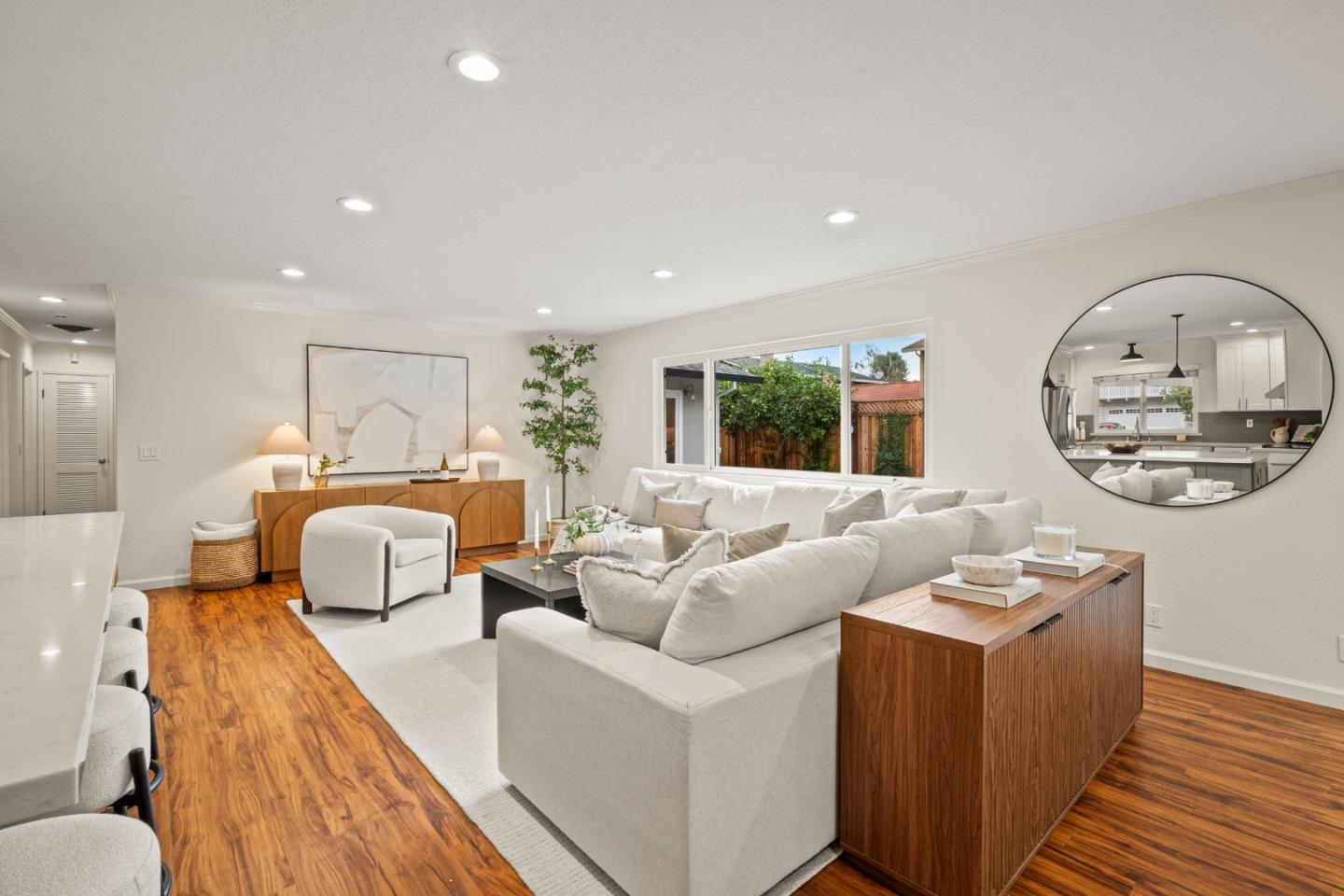 2392 Walden Square