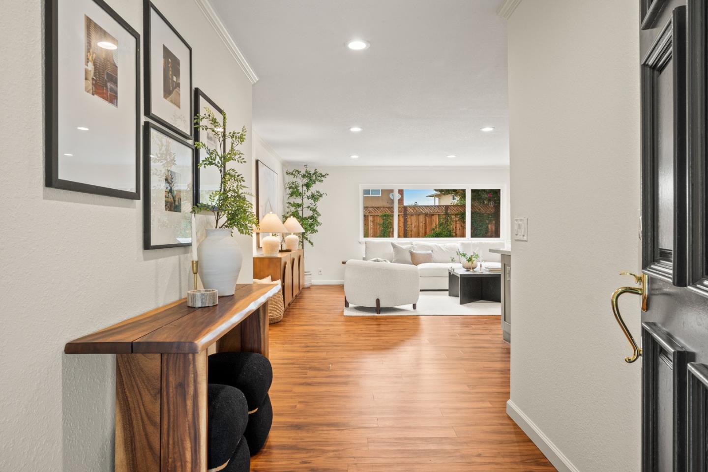 2392 Walden Square