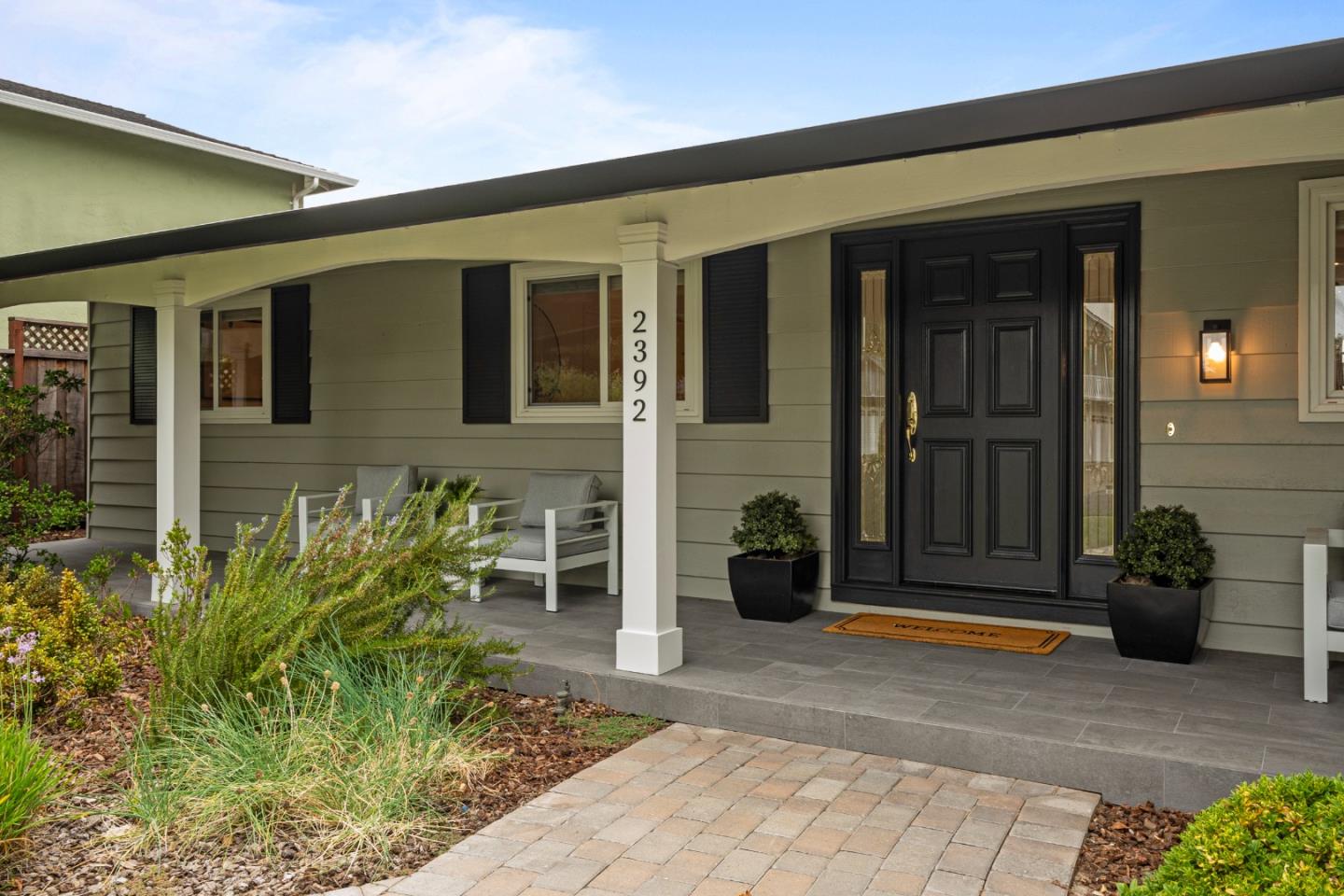 2392 Walden Square