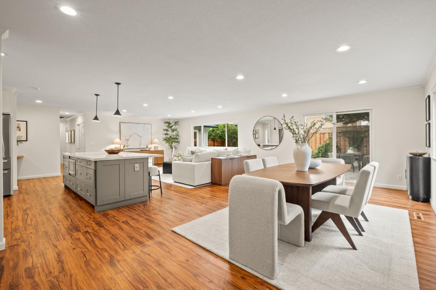 2392 Walden Square