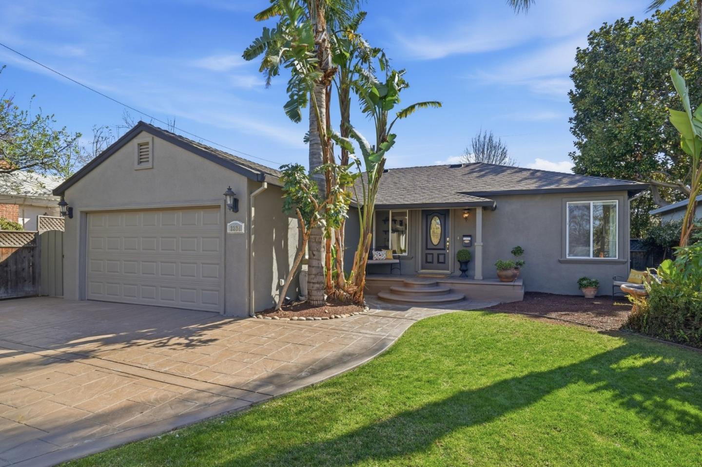 2334 Cory Avenue