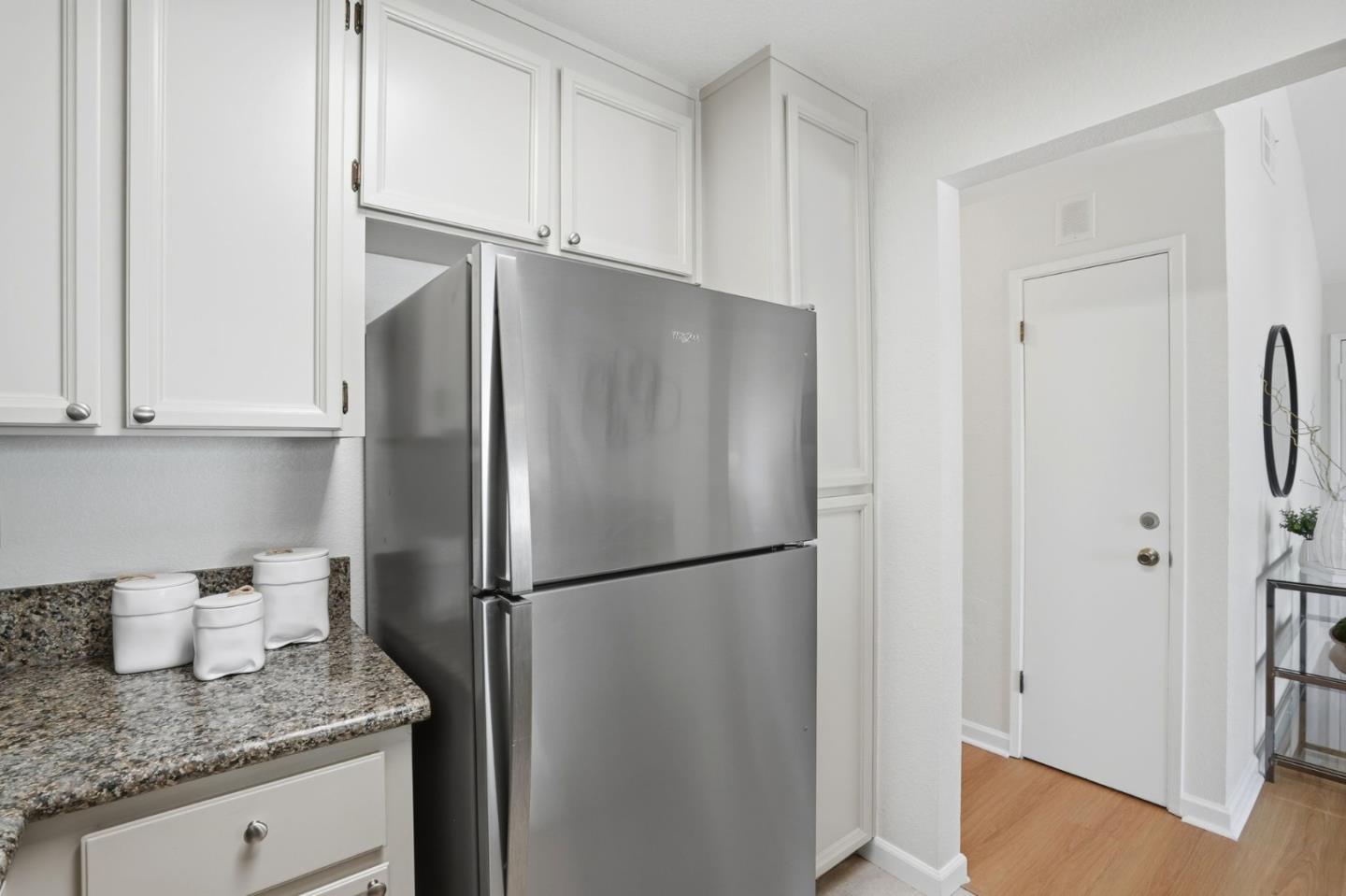 1615 La Terrace Circle