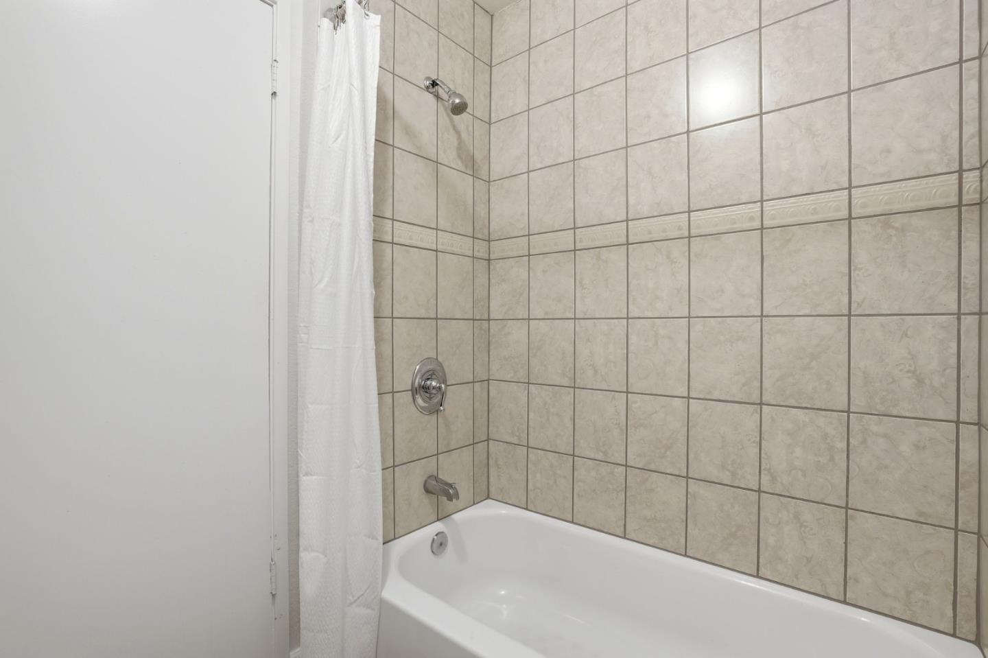 1615 La Terrace Circle