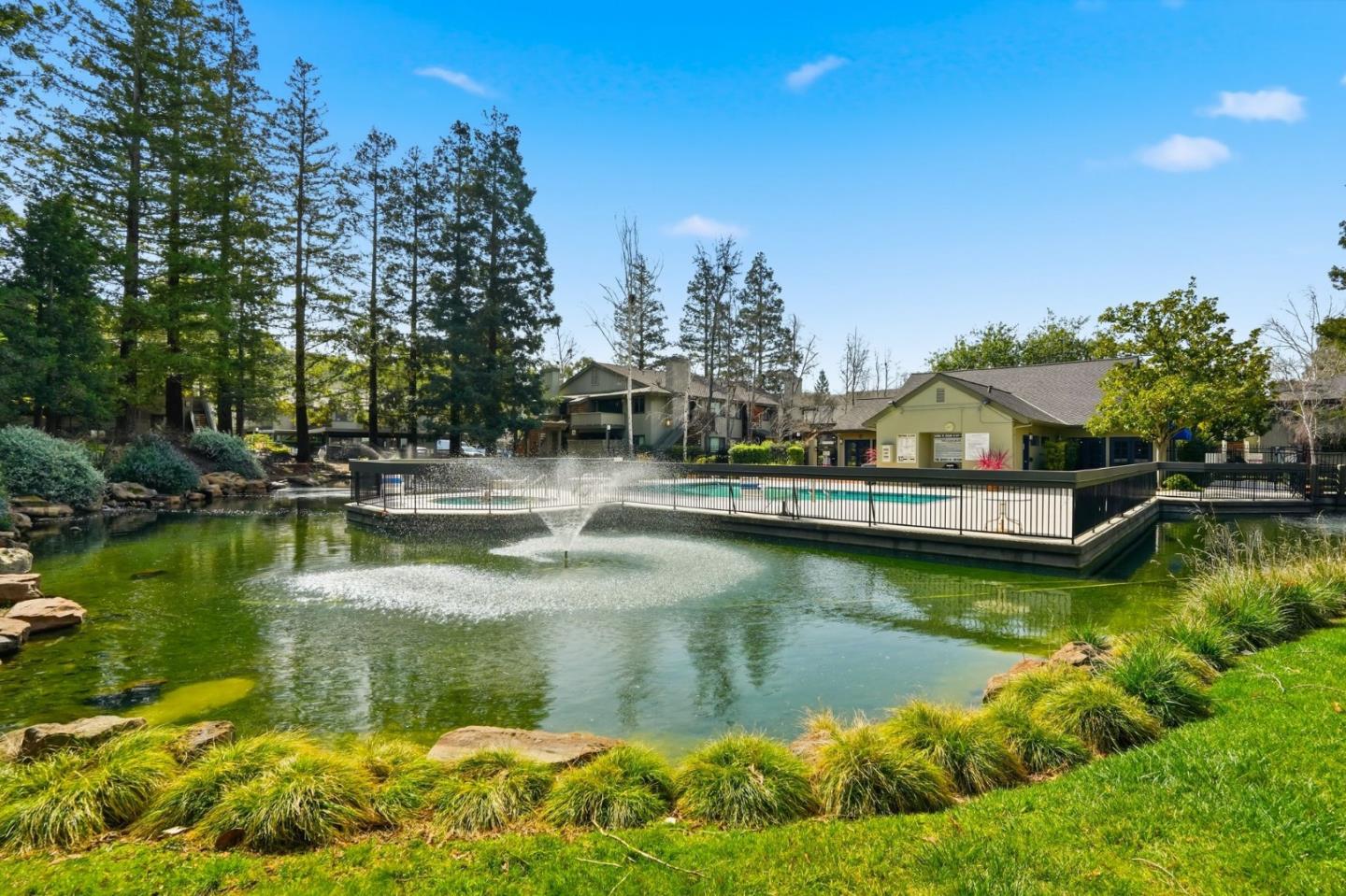 1615 La Terrace Circle