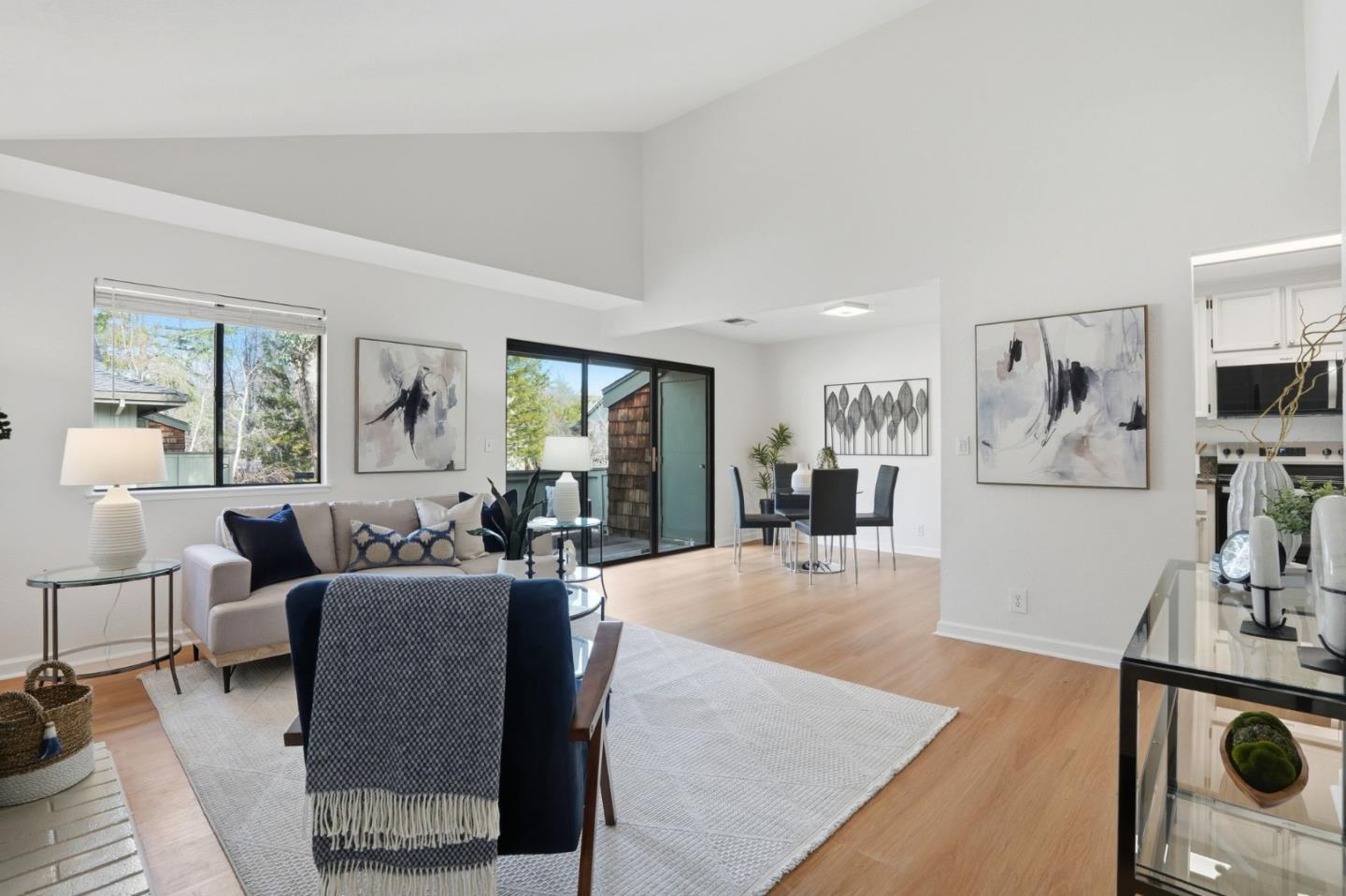 1615 La Terrace Circle