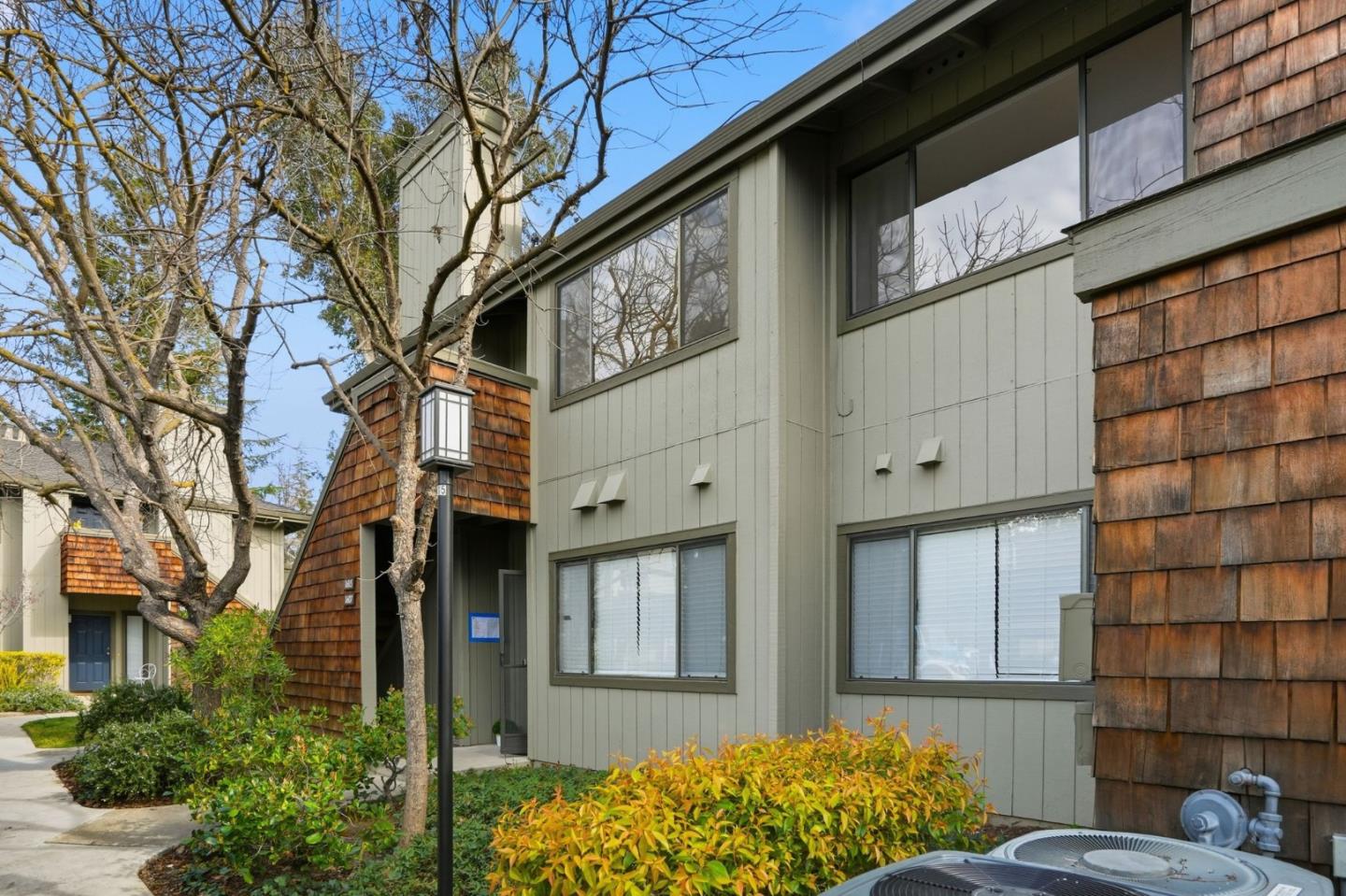 1615 La Terrace Circle