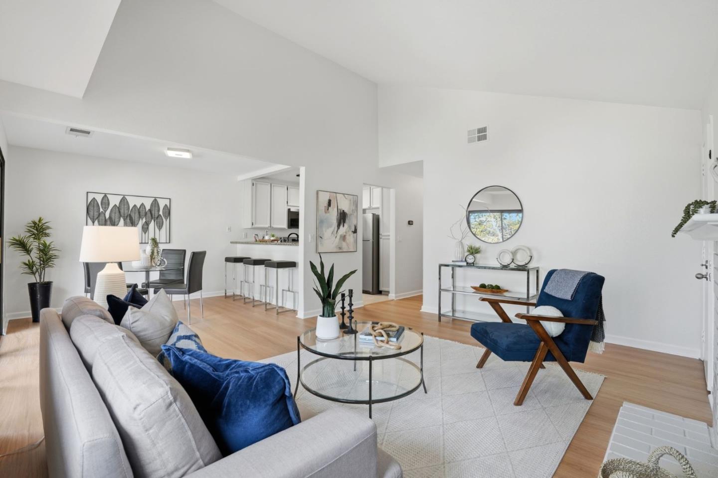 1615 La Terrace Circle