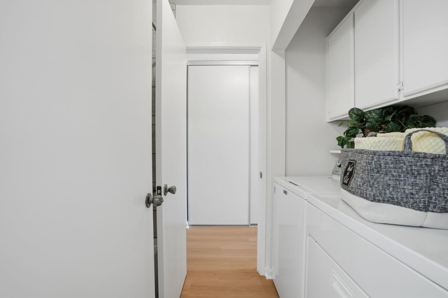 1615 La Terrace Circle