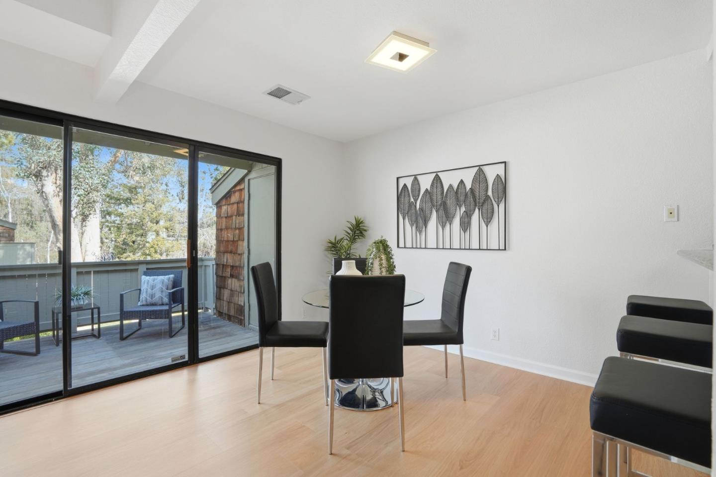 1615 La Terrace Circle