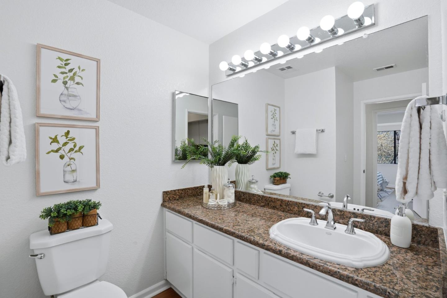 1615 La Terrace Circle