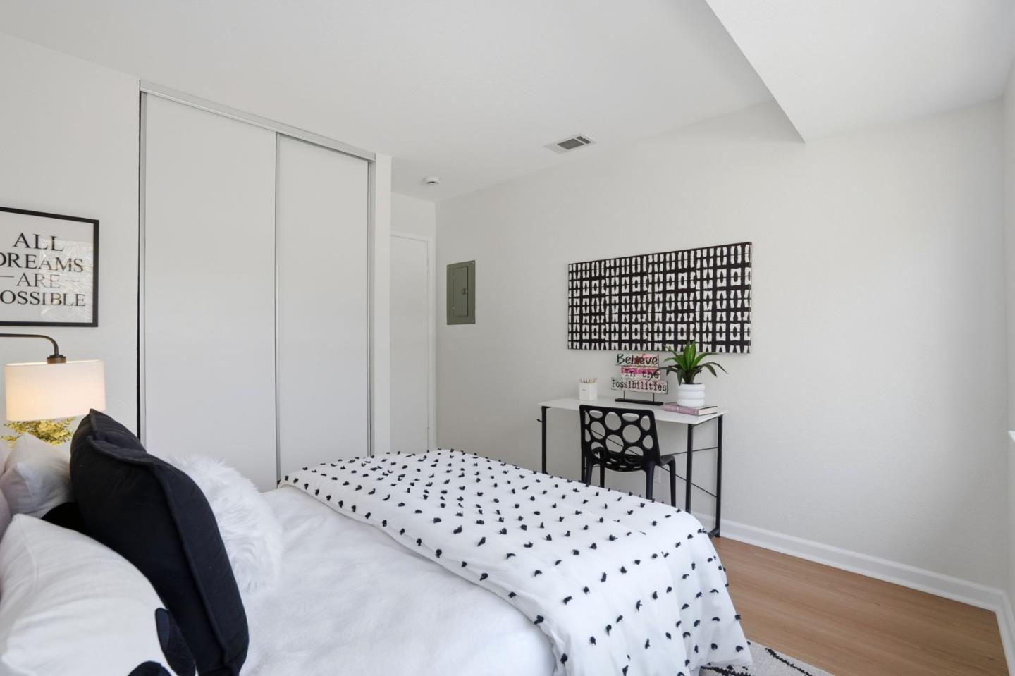 1615 La Terrace Circle