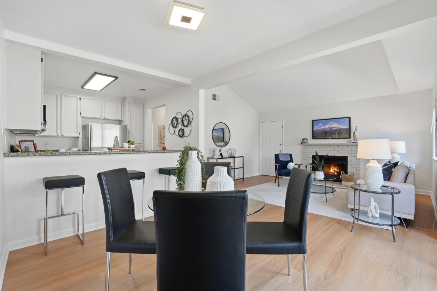 1615 La Terrace Circle