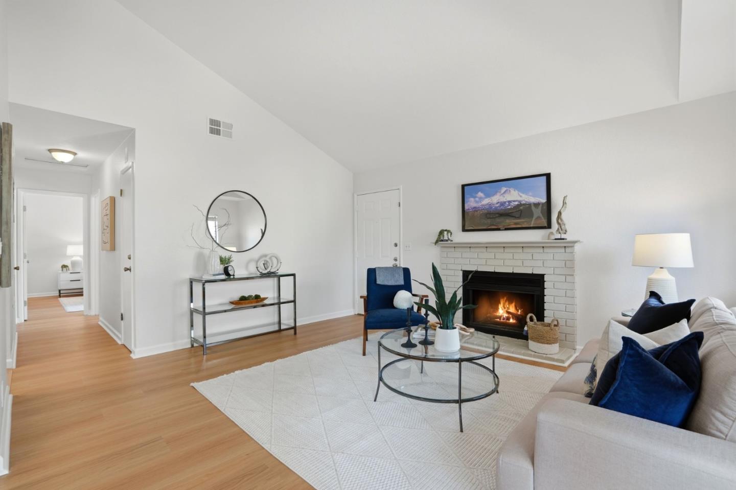 1615 La Terrace Circle