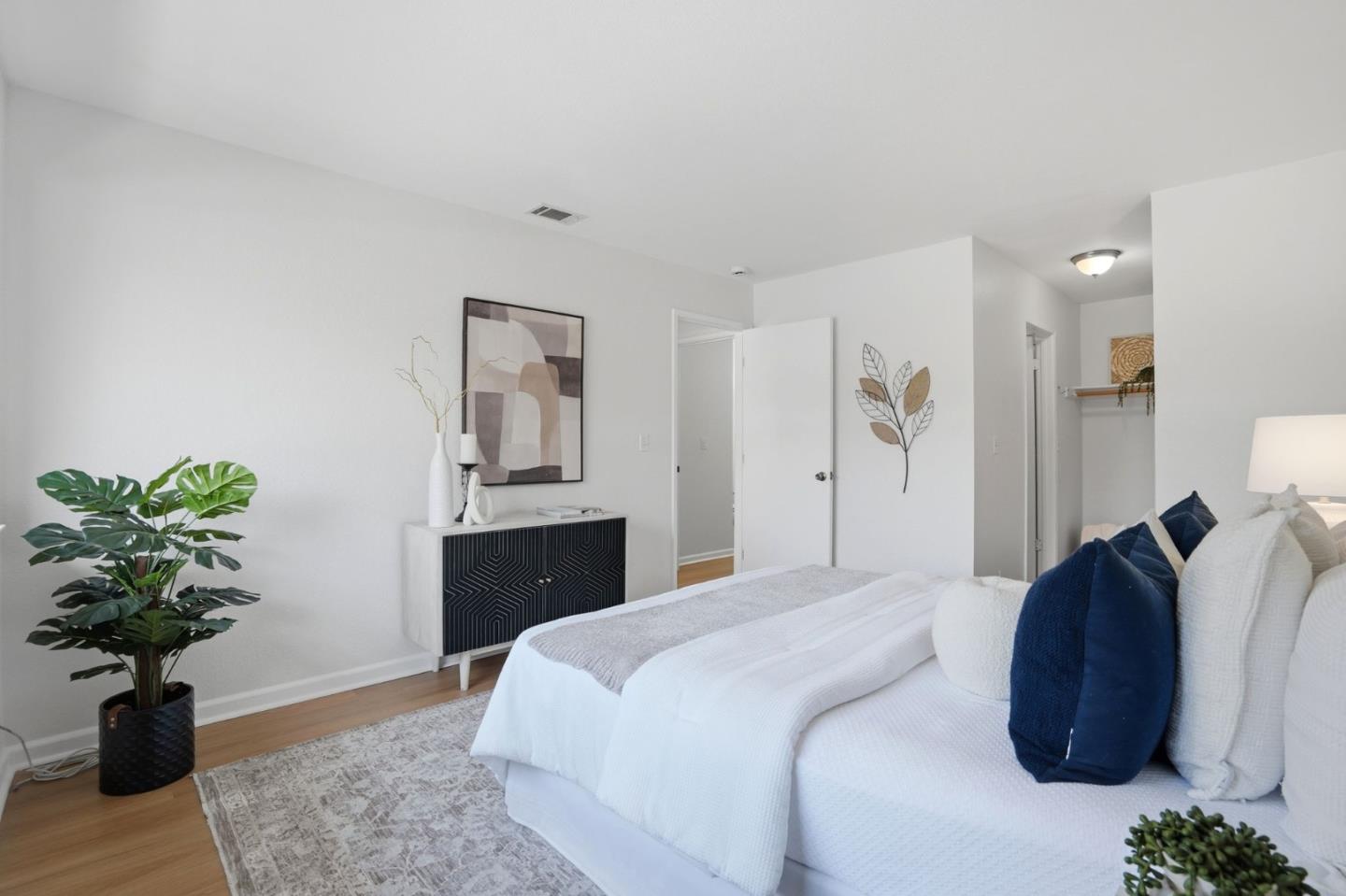 1615 La Terrace Circle