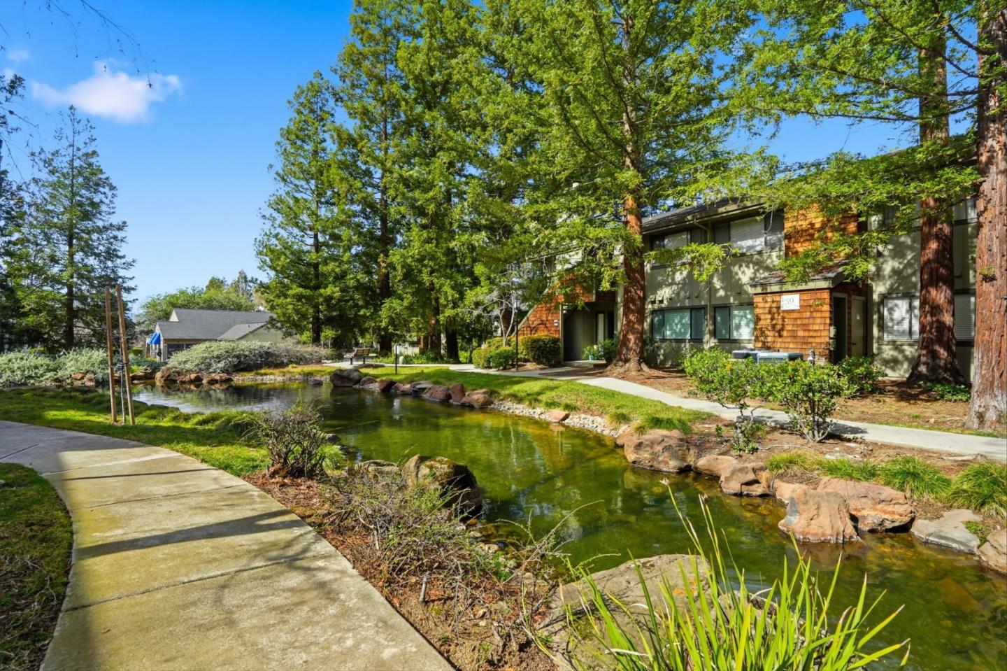 1615 La Terrace Circle